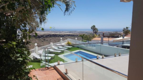 Holiday Home Villa Fonzie Montaña La Data
